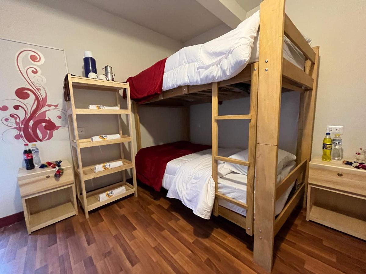El Sleepy Mouse Hostal *